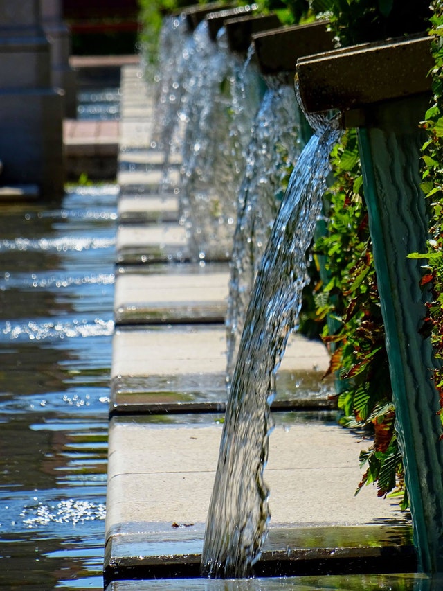 Kameraad kiezen Incarijk Waterornament in je tuin en of een prachtige fontein tuin