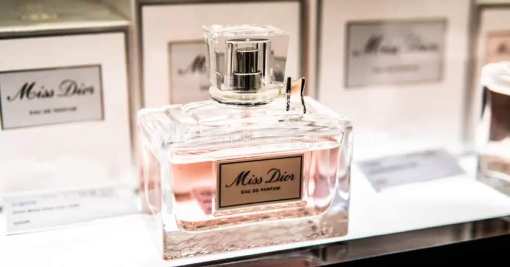 Miss Dior: Een Tijdloze Geur van Elegantie